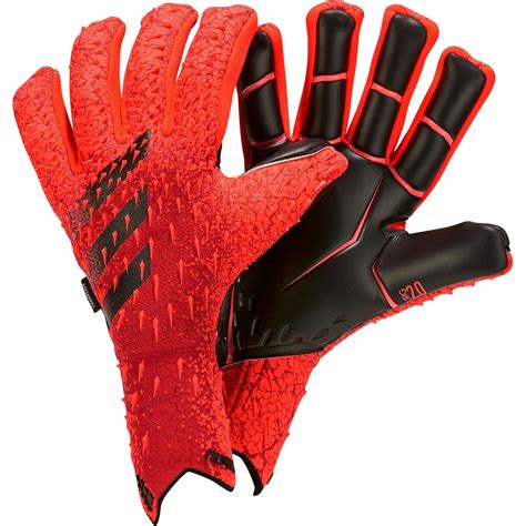 goalkeeper gloves adidas predator pro.